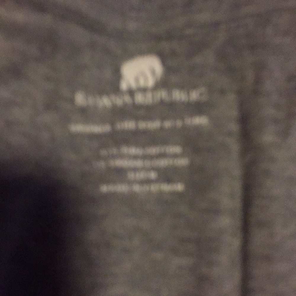 Shirts - Picture 4 of 5